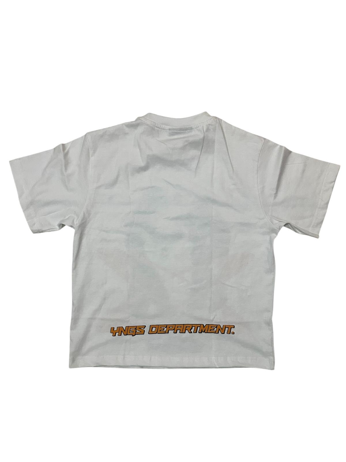 WHITE T-SHIRT